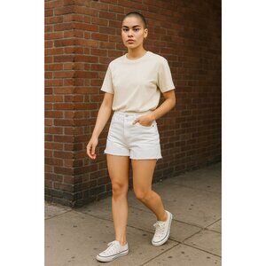 PAIGE Women Harlow Crisp White Shorts 26